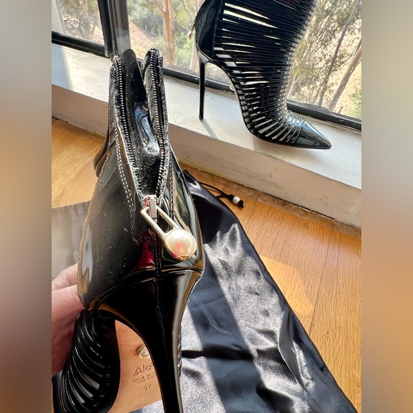 Alevi Milano Patent Heel Boots. 37 US 6.5. - Picture 4 of 8